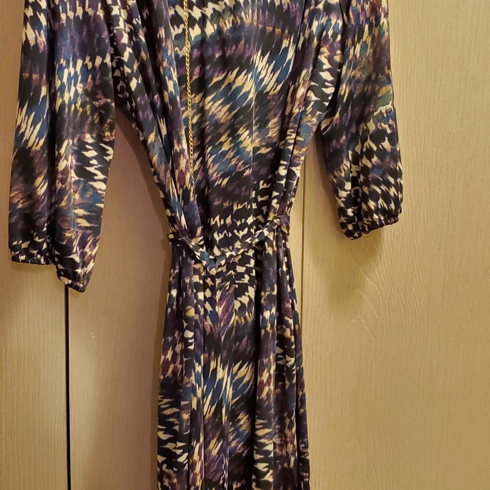 Casual dress 18/20 purple cream black